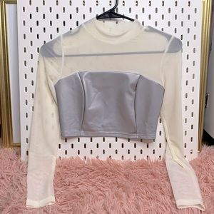 Hot & Delicious long sleeve crop top